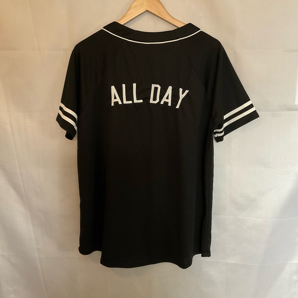 Forever 21 LA All Day Button Down Jersey Top